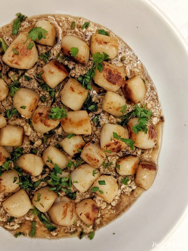 Pan Seared Scallops in Creamy Garlic Sauce Recipe